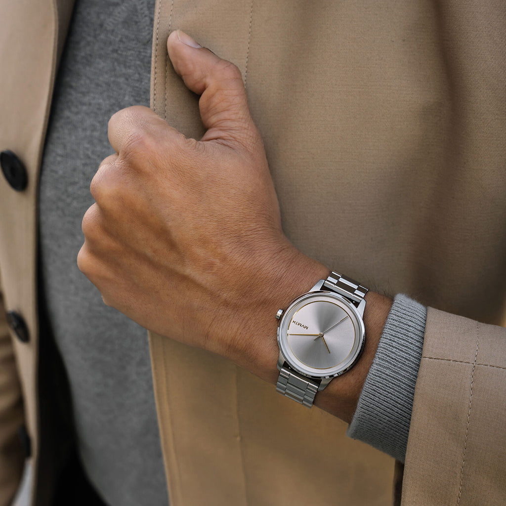 Profile | Pulse Silver | 44MM - image 7